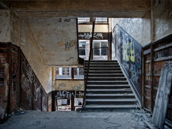 Packard Motor Car Company (Detroit, MI) | Administration Stairwell