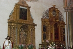 Nave altars