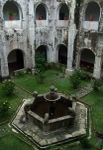 Santiago Apóstol, cloister & fountain