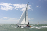 160702 BRIGHT FUTURE GBR3010L ROUND THE ISLANDY92A1494