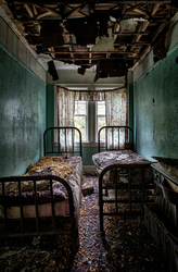 Abandoned Empire Hotel (Sharon Springs, NY) | Cramped Beds