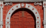 Façade portal archivolt