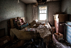 Catskill Game Farm (Catskill, NY) | Decayed Bedroom