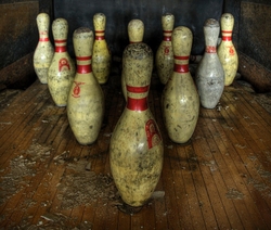 The Scranton Lace Company | Bowling Pins