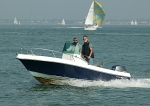 081011 WHITE SHARK 8CDX0819
