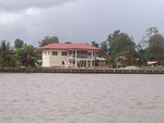 070118 Suriname house under construction