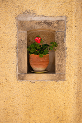 Crete alcove