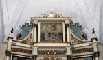 Santo Domingo, S nave, Nuestra Señora del Rosario altar, top tier