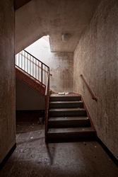 Fallside Hotel (Niagara Falls, NY) | Stairwell