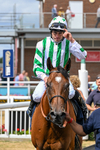 010826-Race 2-Witch Hunter-2357