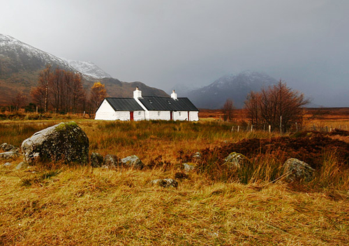 [align=center][size=11][b]Blackrock Cottage, near Glencoe, Scottish Highlands[/size][/b]

The most photographed cot…