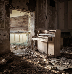 Newburgh Masonic Temple (Cleveland, OH) | Main Auditorium Piano