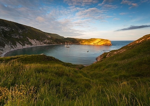 [align=center][size=11][b]Lulworth Cove, Dorset[/b][/size]

This area of the Jurassic Coast in Dorset has geologica…