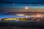 z3946 The Moon and Venus over Sandown Bay