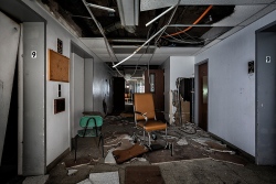 Monsour Medical Center (Jeanette, PA) | First Floor Hallway