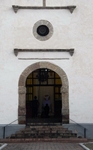 Santo Santiago, façade portal, oculus & cornices