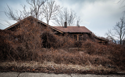 Abandoned Western Pennsylvania Home | Snarled