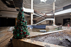 Randall Park Mall (North Randall, OH) | Less Than Merry Christmas