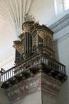 Organ and tribune
