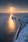 ab623 April Moonset at the Needles