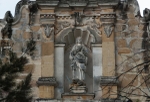 Gable sculpture