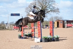 260328-120118-03302