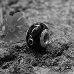 Whitby Jet Bead Inlaid Silver Circles jbe015