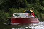 090704 A24 RED MOTORBOAT IMG_0216