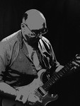MW010382