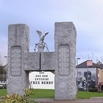 h20block20monument20Derry20charlie20mc20menamin1