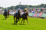 130625-Race 2-Carnation Queen-8634