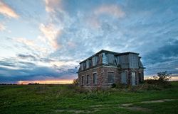 Abandoned New York House | Sunset Over the Ruins