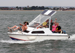 140614 SOLAR PANEL BOAT WT7A0653