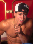 MARK WAHLBERG