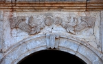 Nuestra Señora de Balvanera, façade portal architrave relief