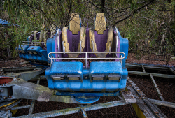 Abandoned Six Flags (New Orleans, LA) | Catwoman's Whip Car Detail
