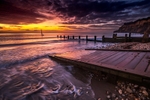 z4214 Dawn on Shanklin beach