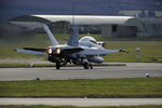 F-18 D 8