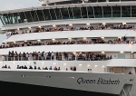120605 QUEEN ELIZABETH IN SOUTHAMPTON IMG_7778
