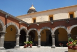 Santiago Apóstol, cloister