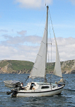 100726 YACHT WITH GREY TENDER IMG_5919