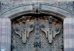 Casa del Mayorazgo de Canal, N façade portal, door lambrequins