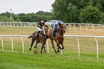 220726-Race 5-Explode-9997
