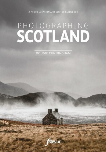 [b]THIS TITLE IS NOW SOLD OUT[/b]

[b]An essential companion to anyone with a camera who is visiting Scotland.[/b]…