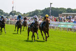 130625-Race 2-Carnation Queen-8631