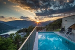 Stray ray on the pool