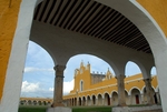 Izamal, Yucatán, San Antonio de Padua, façade & atrium