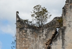 San Juan Bautista, façade, fissure (left)