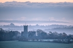 ab612 Godshill church in winter