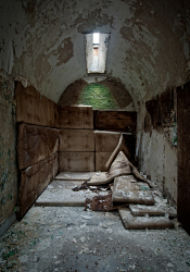 Philadelphia's Abandoned Holmesburg Prison : A Dream of Release